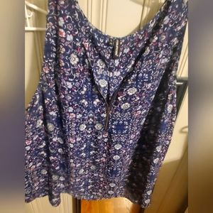 Maurices tank, lightweight with zipper